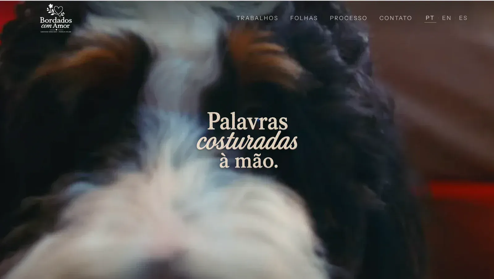 bordadoscomamorbymari.com homepage, hand embroidery artist website designed by The Diniz Studio